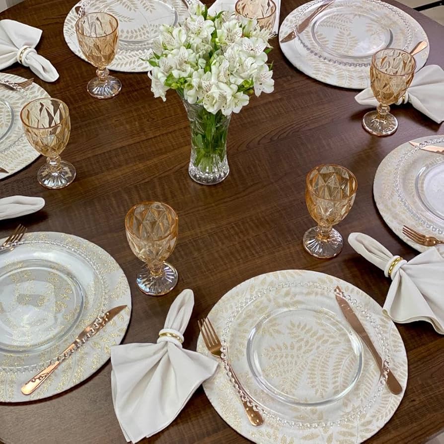 decoração de mesa dourada para festas
